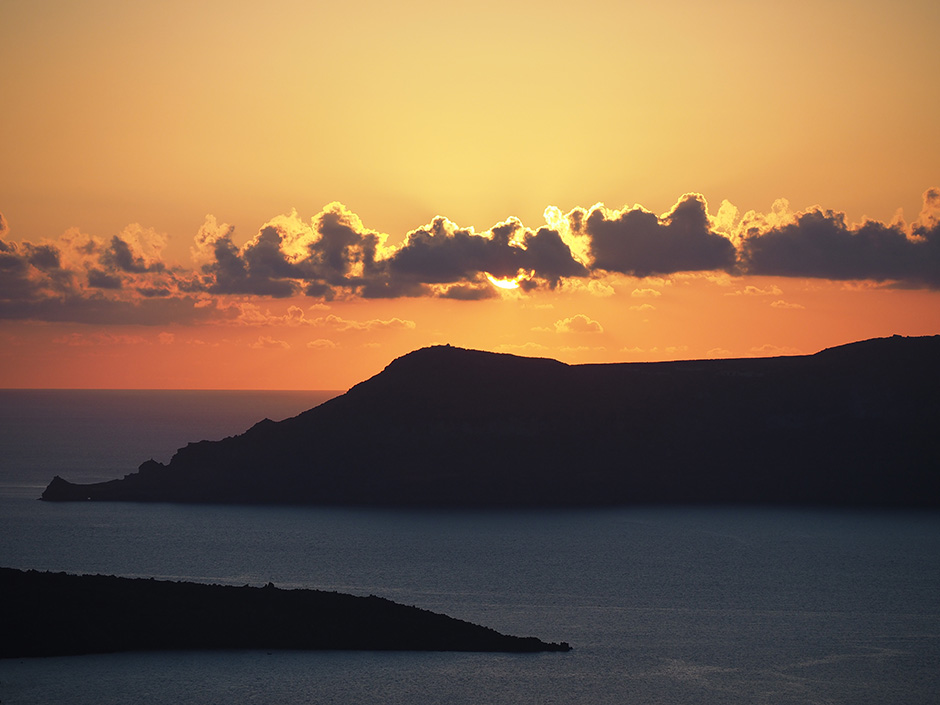 Coucher de soleil à Santorin - vue depuis Fira