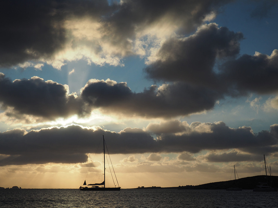 Coucher de soleil à Paros - île des Cyclades en Grèce